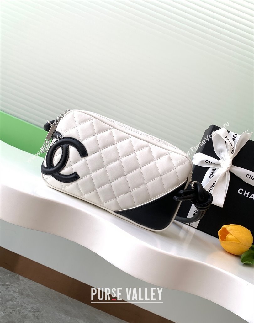 Chanel Quilted Calfskin Leather Hobo Bag with Maxi CC White/Black2 2025 AS6328 (yezi-250111066)