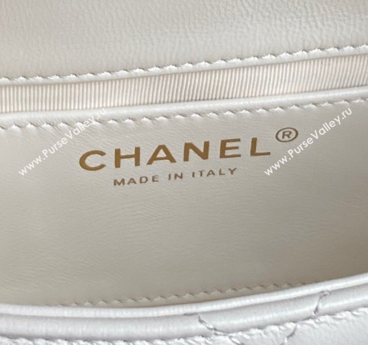 Chanel Quilted Lambskin Mini Flap Bag with Top Handle, Chain and Knot AS5298 White 2025 (yezi-250113053)