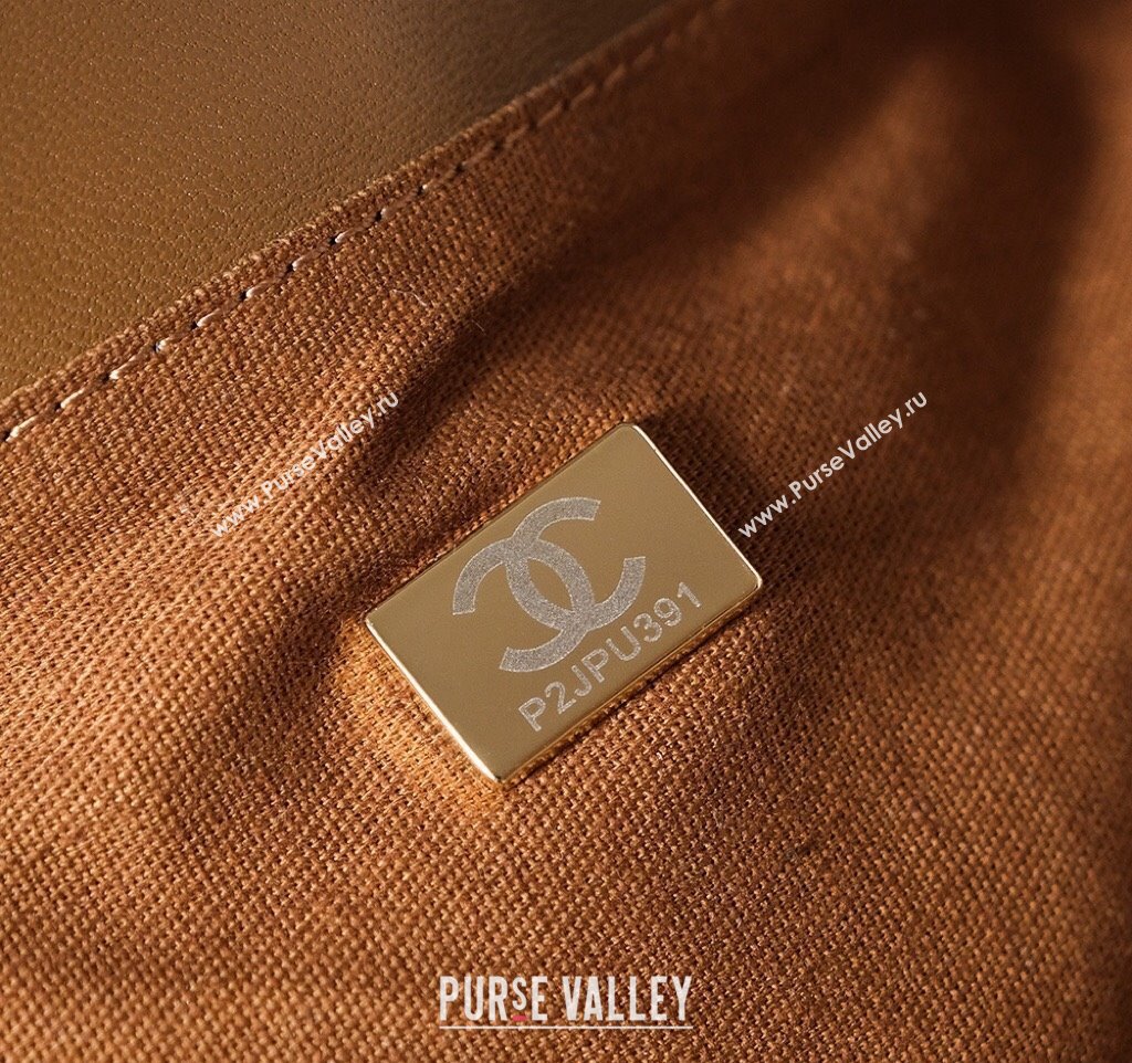 Chanel Vintage Suede Flap Bag with Wide Strap Brown 2025 CH011303 (yezi-250113057)