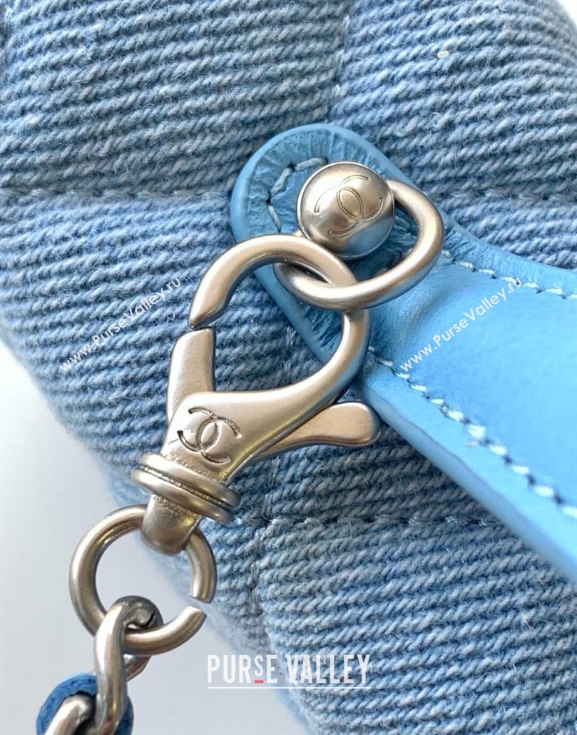 Chanel Light Blue Denim Long Vanity Case with Chain 2025 AP4407 (yezi-250113035)
