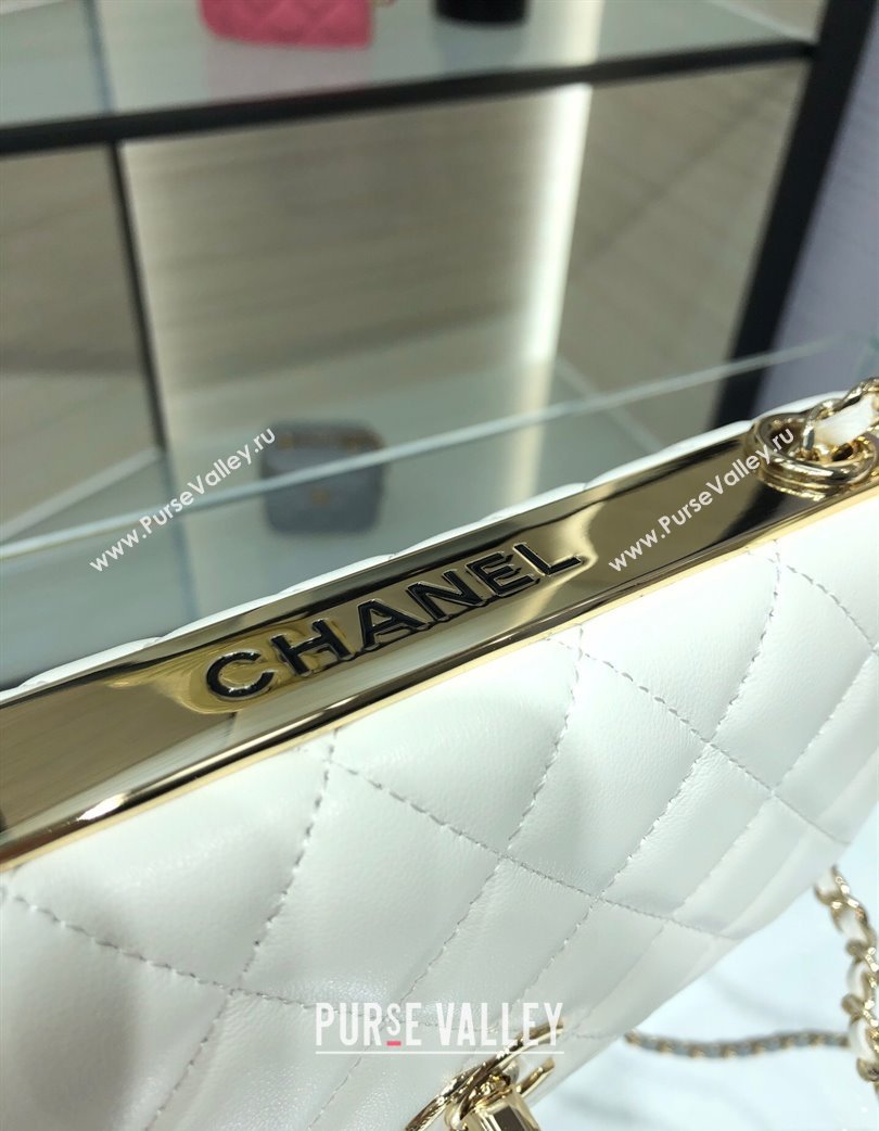 Chanel Lambskin Wallet On Chain WOC with Metal-Tone Band White 2025 A84456 (yezi-250213047)