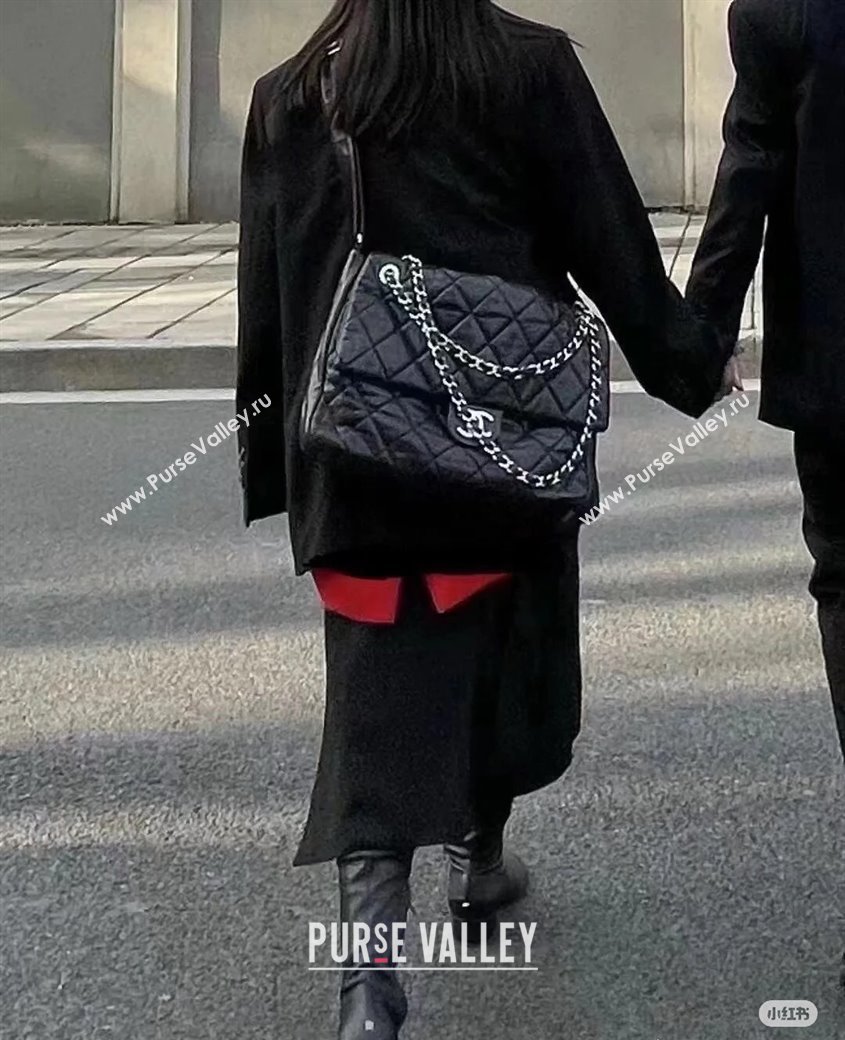 Chanel Vintage XXL Airline Travel Flap Bag in Caviar Grained Calfskin Black/Gunmetal 2025 (yezi-250213063)