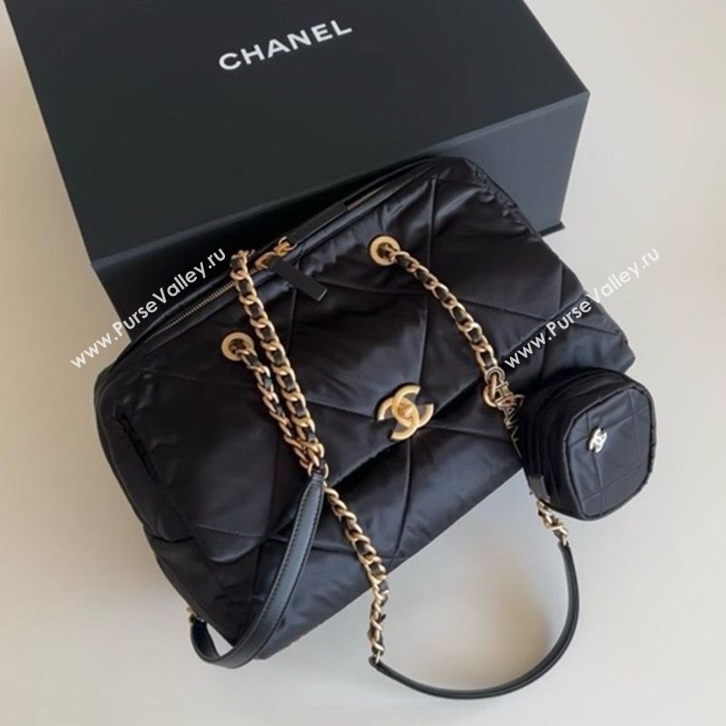 Chanel Black Nylon Flap Travel Bag 2025 0213 (xing-250213068)