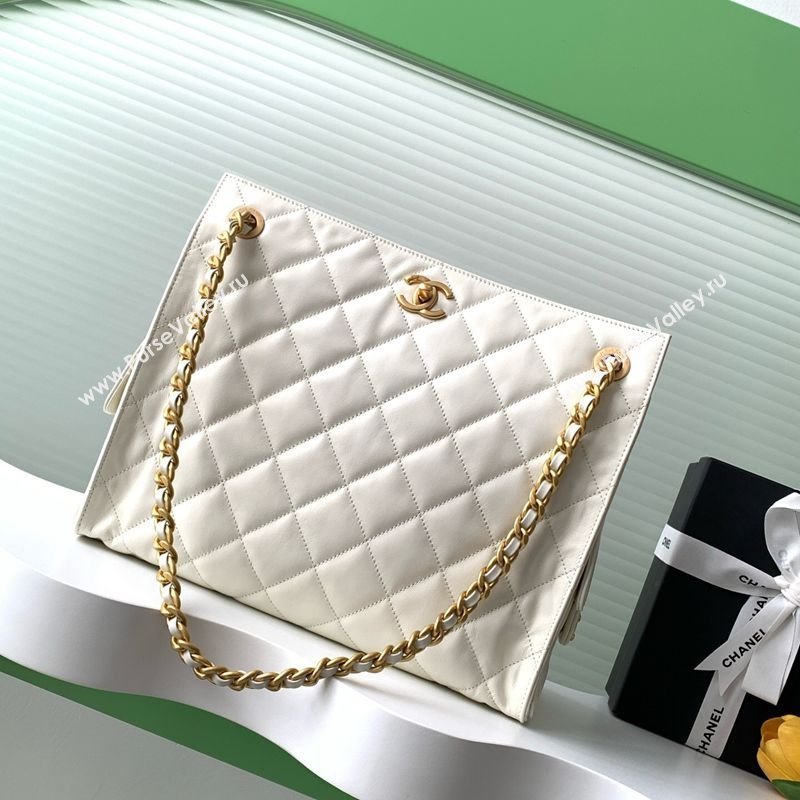Chanel Quilted Calfskin Hobo Chain Bag White 2025 AS5303 (yezi-250213072)