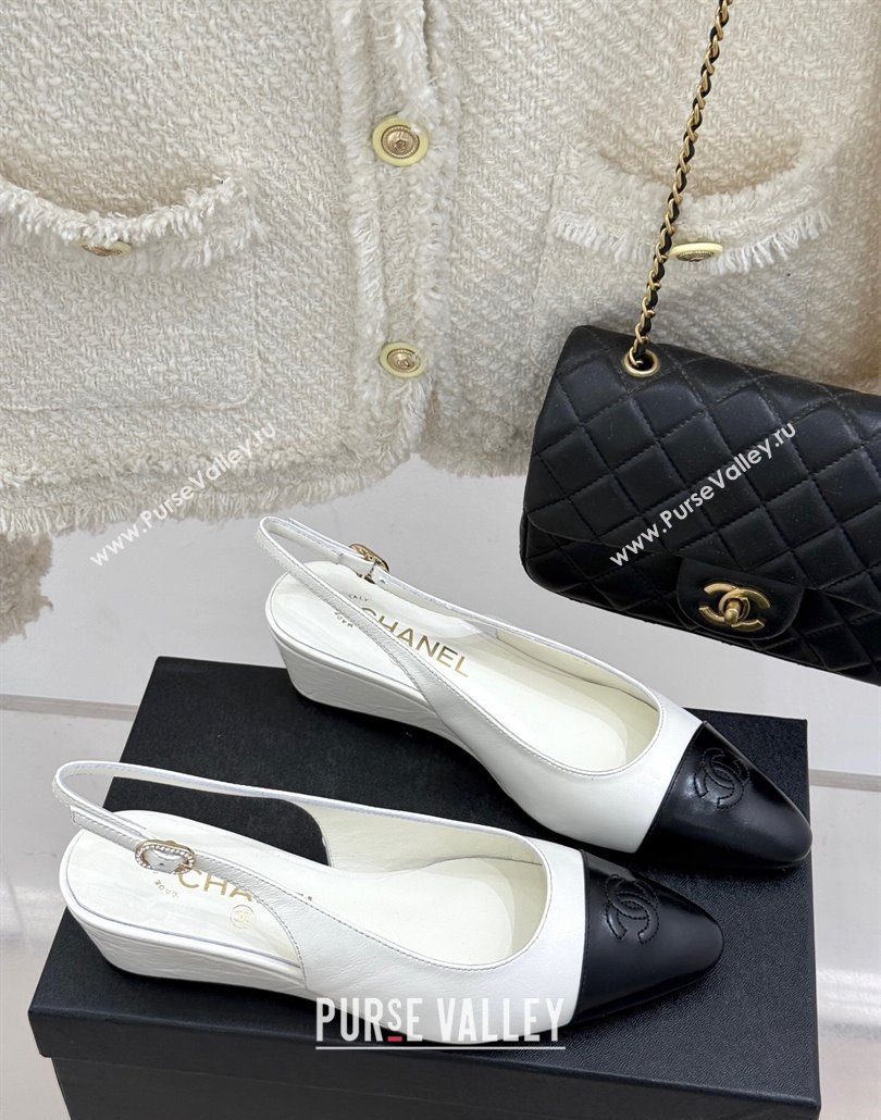 Chanel Shiny Lambskin Wedge Slingback Pumps 4.5cm with Clear Strass Buckle White 2025 G46376 (MD-250301003)