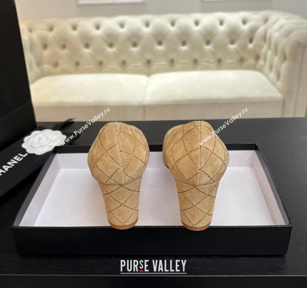 Chanel Quilted Suede Grosgrain Pumps 6.5cm with Studs G45509 Beige Yellow 2025 (MD-250228112)