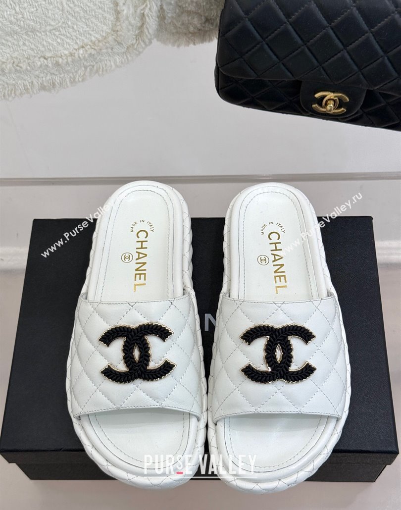 Chanel Quilted Lambskin Platform Slides Sandal White 2025 CH030310 (MD-250303097)