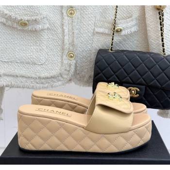 Chanel Quilted Lambskin Wedge Slides Sandal with Foldover Beige 2025 CH030314 (MD-250303112)