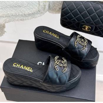 Chanel Quilted Lambskin Wedge Slides Sandal 6.5cm with Chain CC Black 2025 CH030318 (MD-250303124)