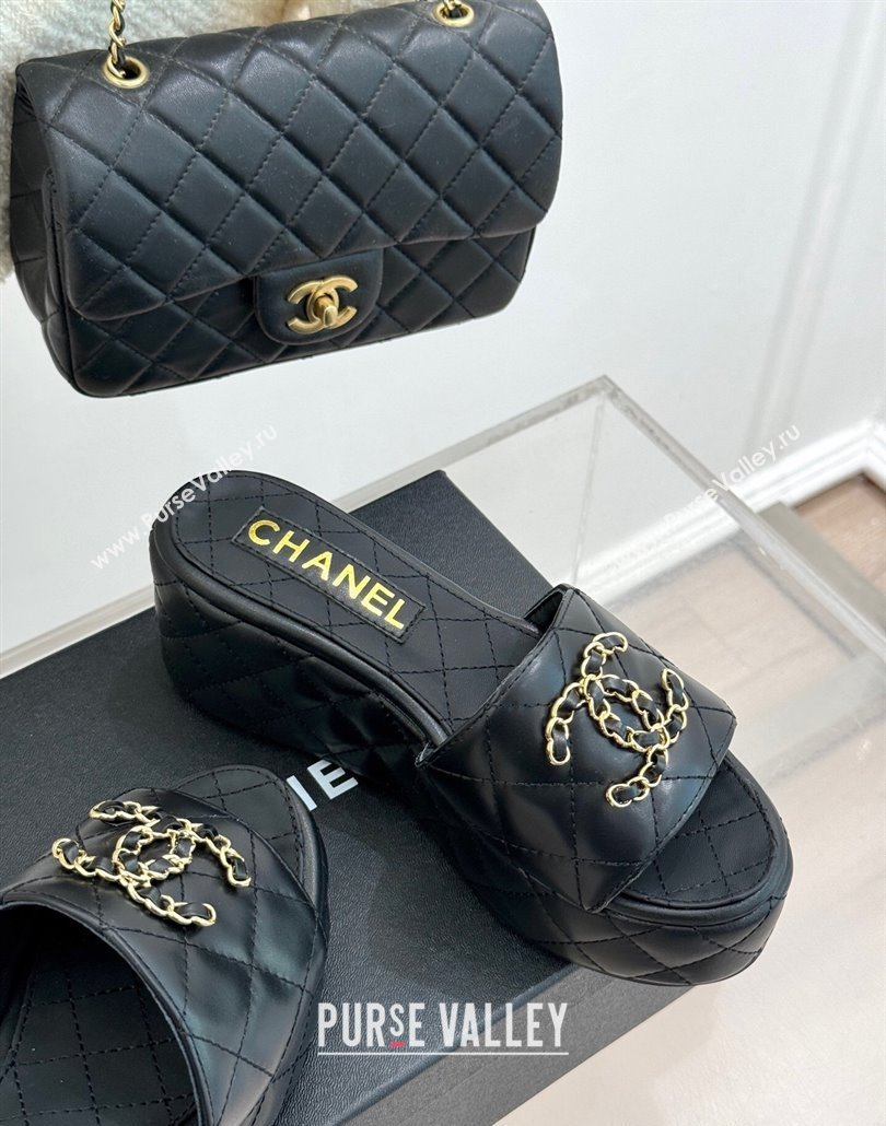 Chanel Quilted Lambskin Wedge Slides Sandal 6.5cm with Chain CC Black 2025 CH030318 (MD-250303124)