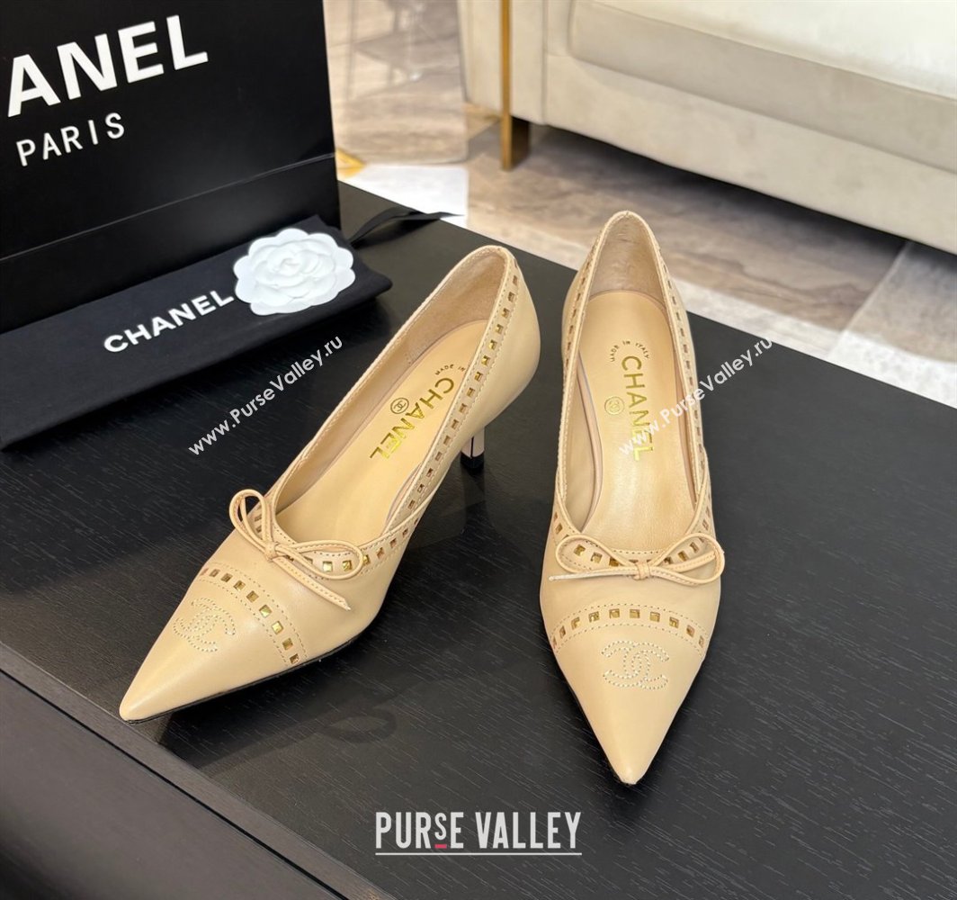 Chanel Lambskin Pumps 6.5cm with Studs and Bow Beige 2025 CH030322 (MD-250303145)