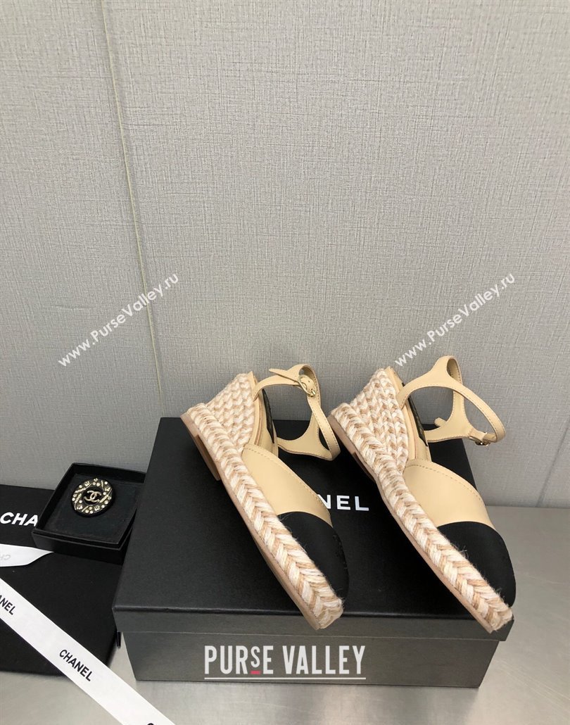 Chanel Lambskin Wedge Open Back Pumps 7.5cm Beige 2025 CH030324 (MD-250303153)