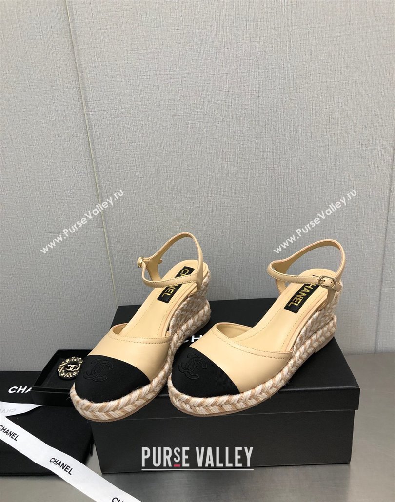 Chanel Lambskin Wedge Open Back Pumps 7.5cm Beige 2025 CH030324 (MD-250303153)