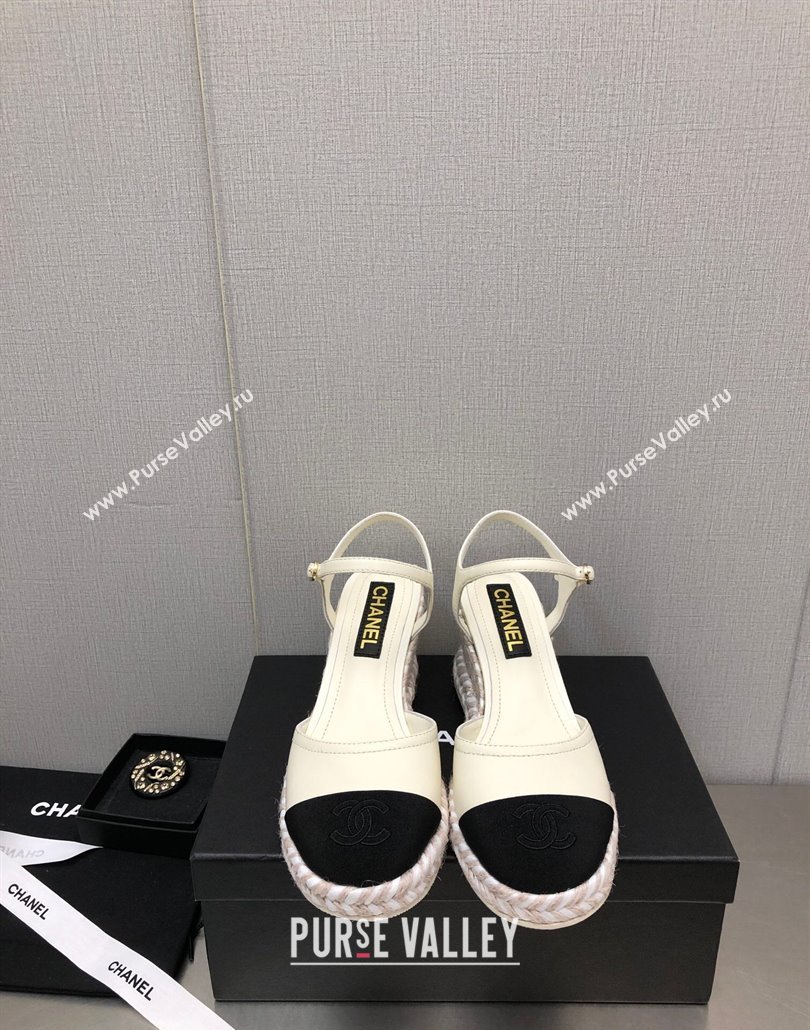 Chanel Lambskin Wedge Open Back Pumps 7.5cm White 2025 CH030324 (MD-250303154)