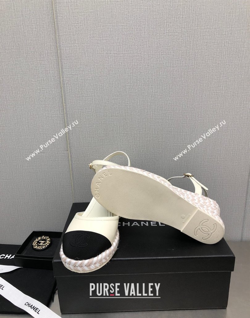Chanel Lambskin Wedge Open Back Pumps 7.5cm White 2025 CH030324 (MD-250303154)