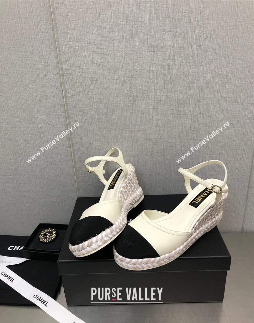Chanel Lambskin Wedge Open Back Pumps 7.5cm White 2025 CH030324 (MD-250303154)