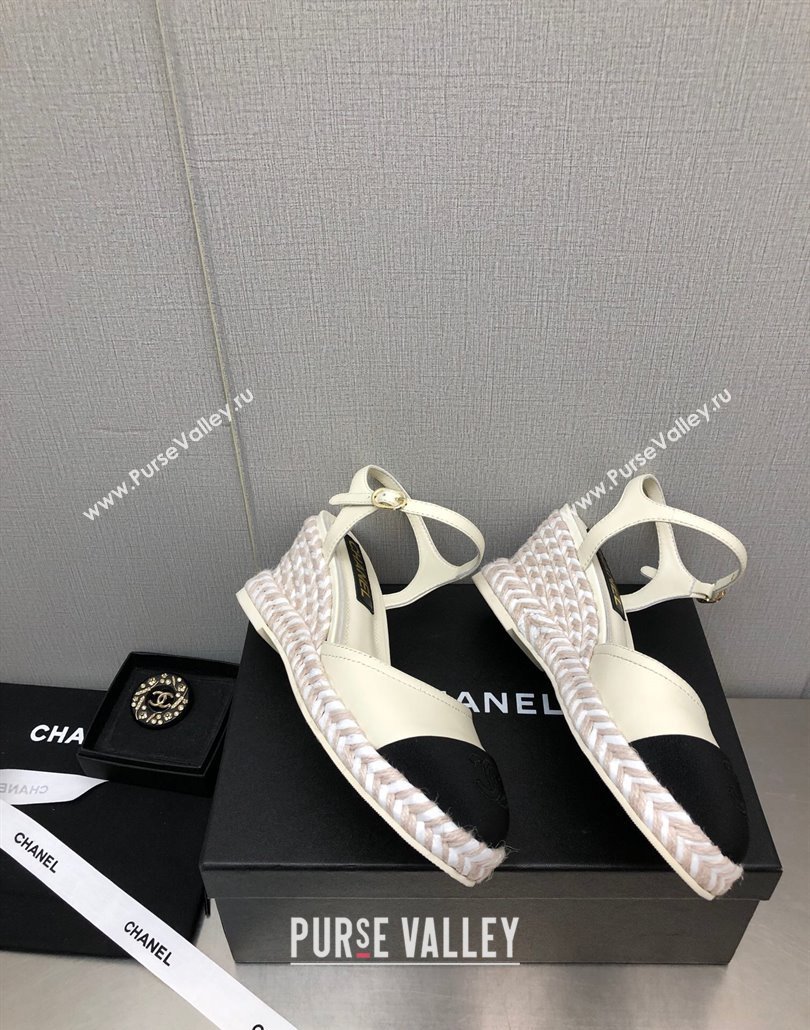 Chanel Lambskin Wedge Open Back Pumps 7.5cm White 2025 CH030324 (MD-250303154)