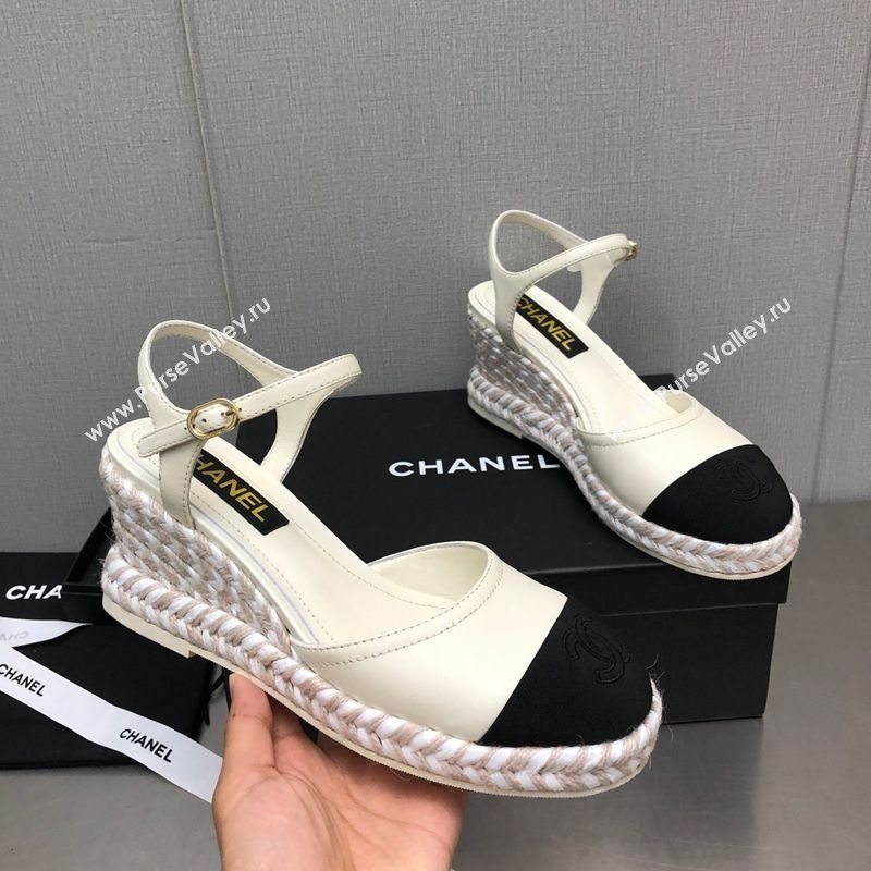 Chanel Lambskin Wedge Open Back Pumps 7.5cm White 2025 CH030324 (MD-250303154)