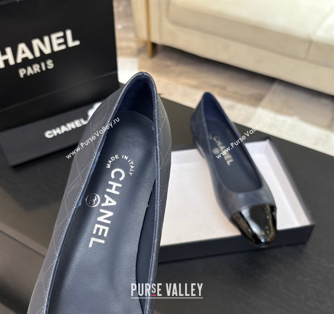Chanel Printed Lambskin Patent Calfskin Ballet Flats Navy Blue 2025 G02819 (MD-250228121)