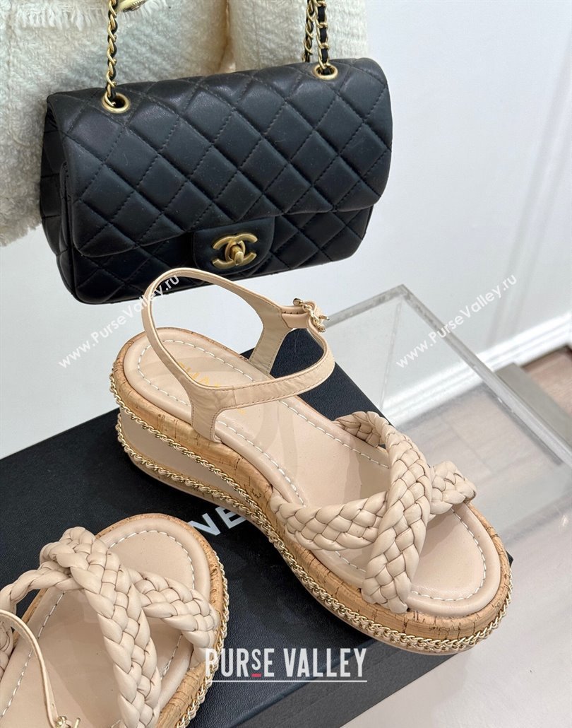 Chanel Woven Calfskin Wedge Sandals 7cm with Chain Light Pink 2025 CH030401 (MD-250304003)