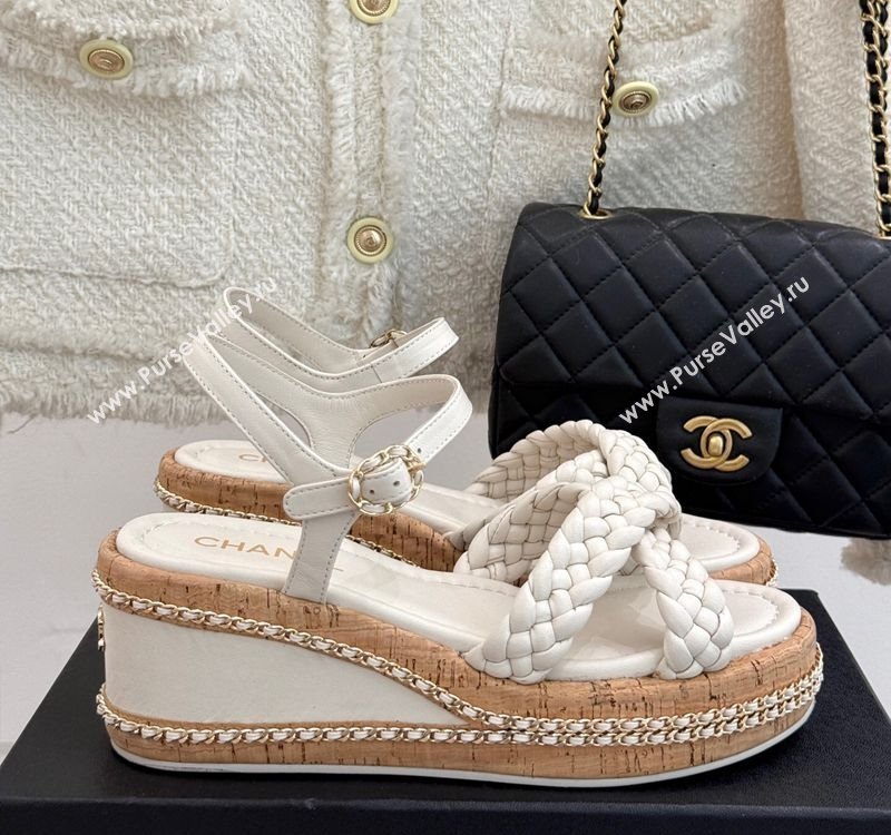Chanel Woven Calfskin Wedge Sandals 7cm with Chain White 2025 CH030401 (MD-250304004)