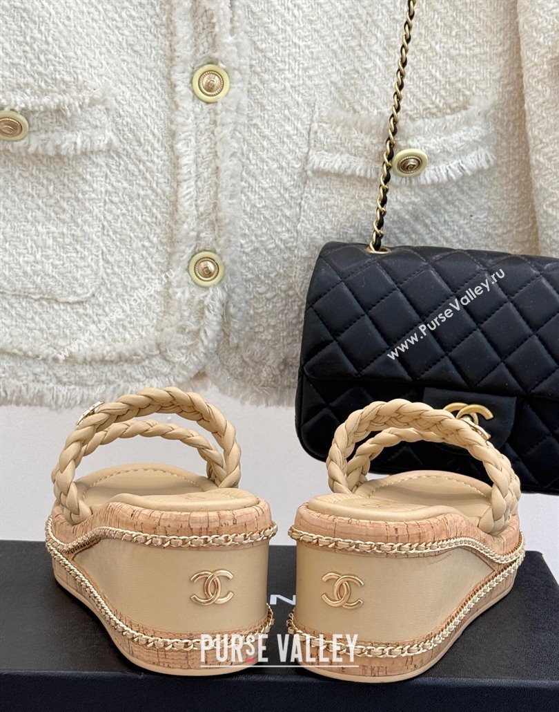 Chanel Woven Calfskin Wedge Slides Sandal 7cm with Chain Beige 2025 CH030401 (MD-250304006)