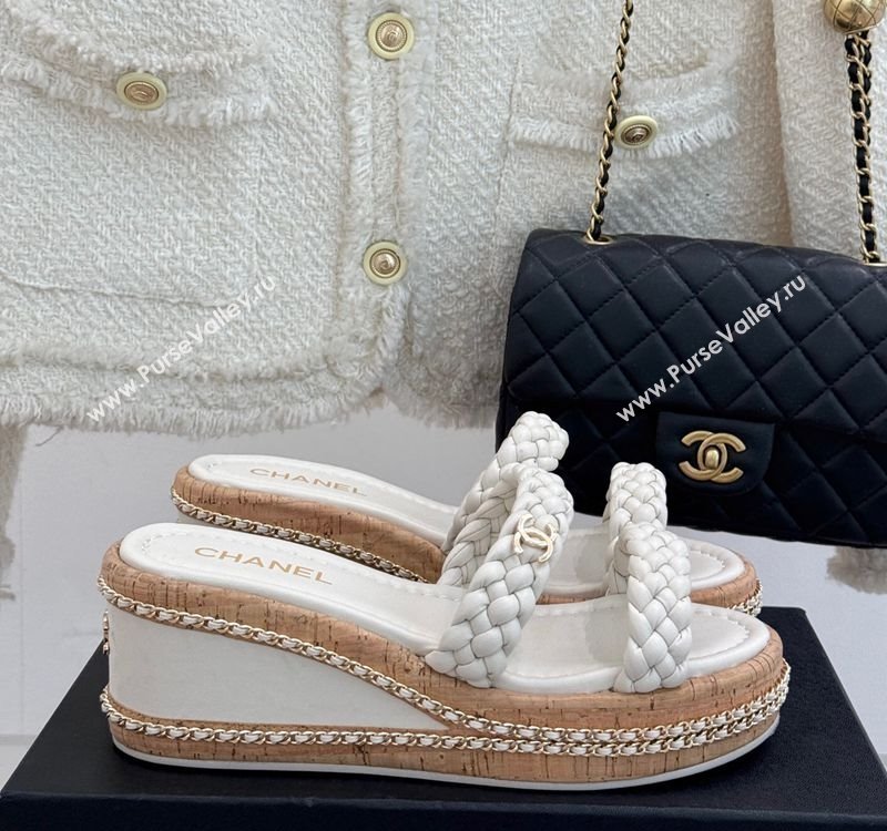 Chanel Woven Calfskin Wedge Slides Sandal 7cm with Chain White 2025 CH030401 (MD-250304008)