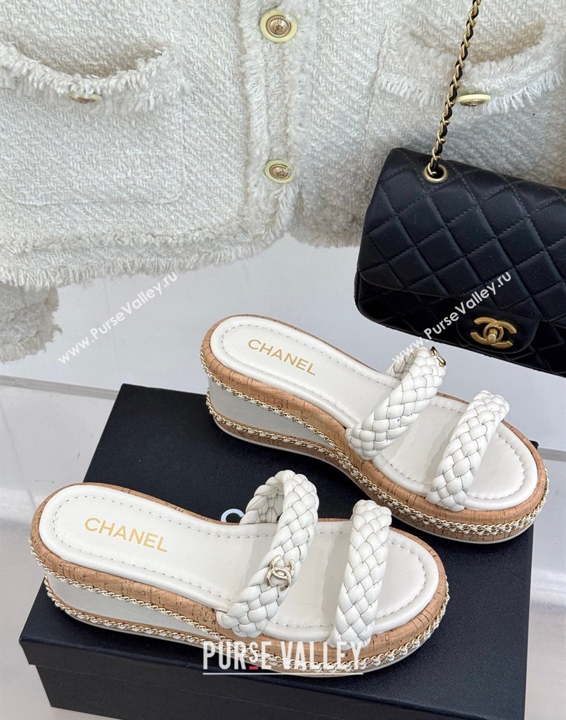 Chanel Woven Calfskin Wedge Slides Sandal 7cm with Chain White 2025 CH030401 (MD-250304008)