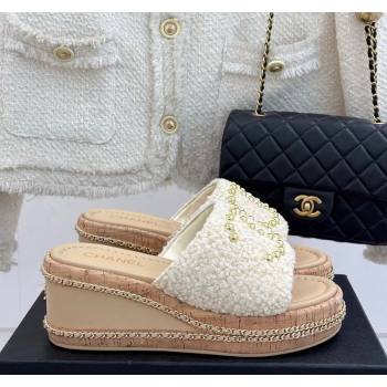 Chanel Tweed Wedge Slides Sandal 7cm with Chain and Stud CC Beige 2025 CH030401 (MD-250304010)
