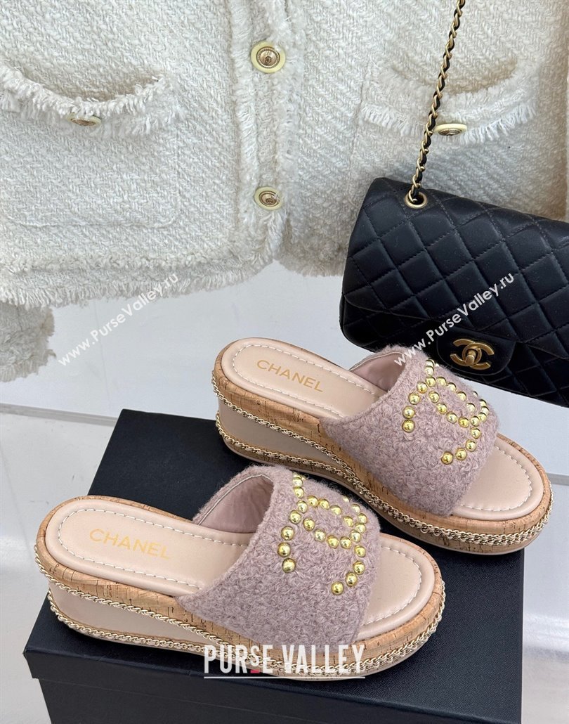 Chanel Tweed Wedge Slides Sandal 7cm with Chain and Stud CC Pink 2025 CH030401 (MD-250304011)