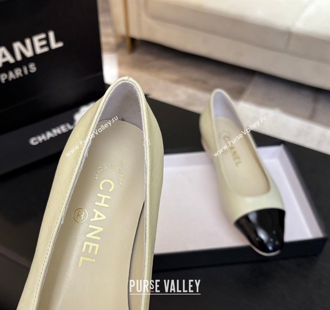Chanel Printed Lambskin Patent Calfskin Ballet Flats White 2025 G02819 (MD-250228122)
