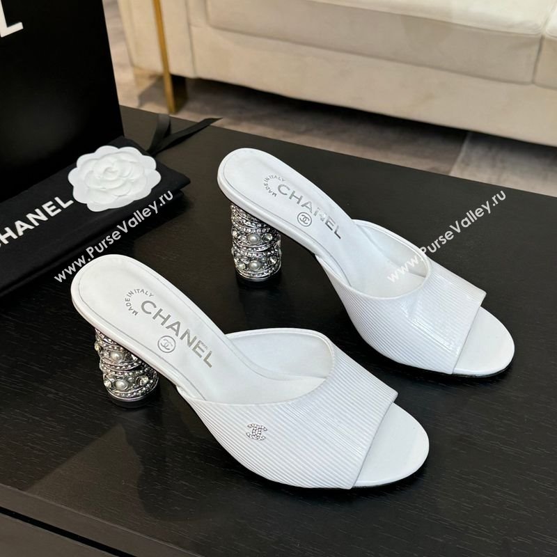 Chanel Embossed Leather Heel Sandals 8.5cm with Strass and Pearls White 2025 CH030410 (MD-250304139)