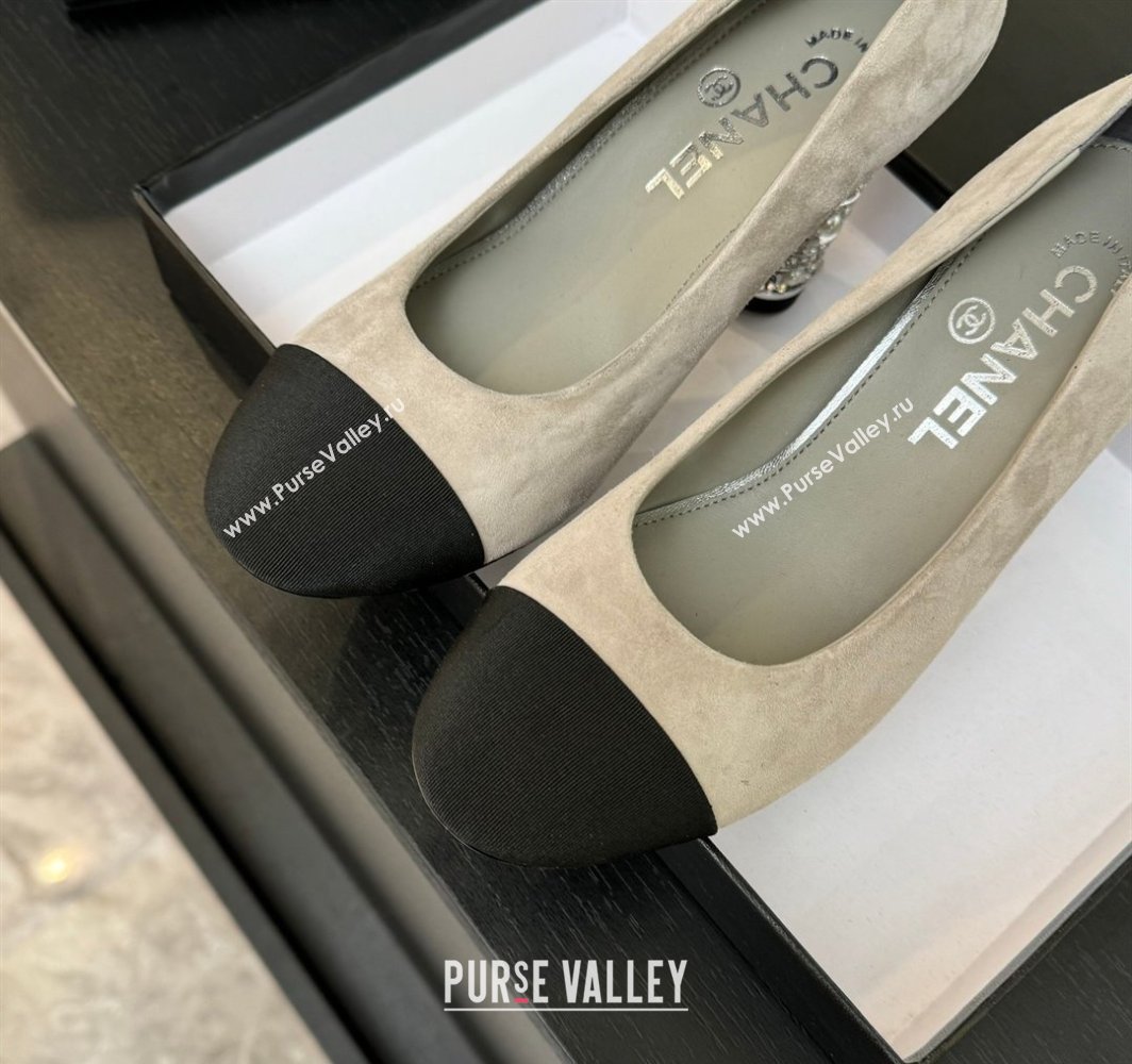Chanel Suede Grosgrain Pumps 8.5cm with Strass and Pearls Grey 2025 CH030410 (MD-250304144)