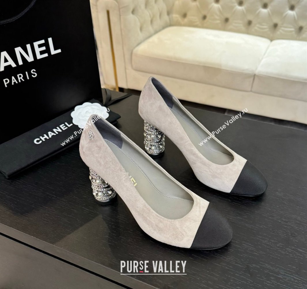 Chanel Suede Grosgrain Pumps 8.5cm with Strass and Pearls Grey 2025 CH030410 (MD-250304144)
