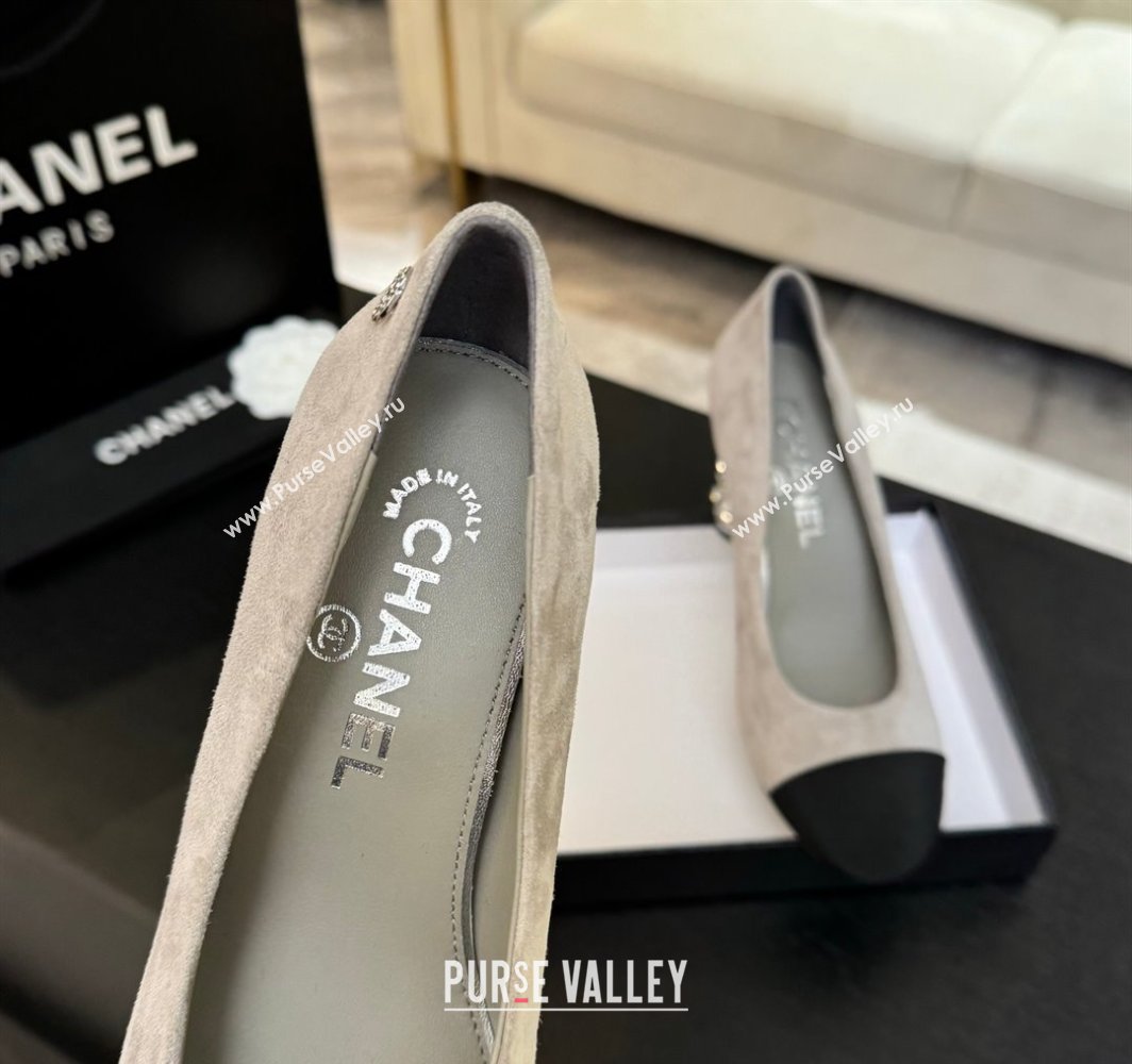 Chanel Suede Grosgrain Pumps 8.5cm with Strass and Pearls Grey 2025 CH030410 (MD-250304144)
