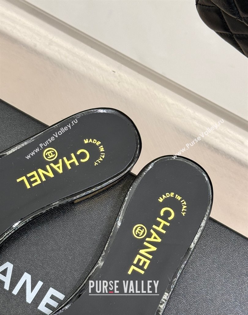 Chanel Pearls and Chain Flat Slides Sandal Black 2025 CH030412 (MD-250304156)