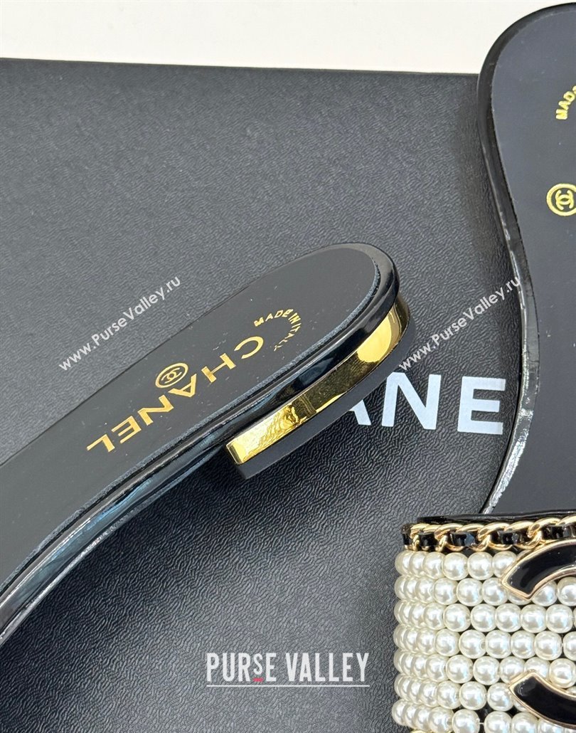 Chanel Pearls and Chain Flat Slides Sandal Black 2025 CH030412 (MD-250304156)