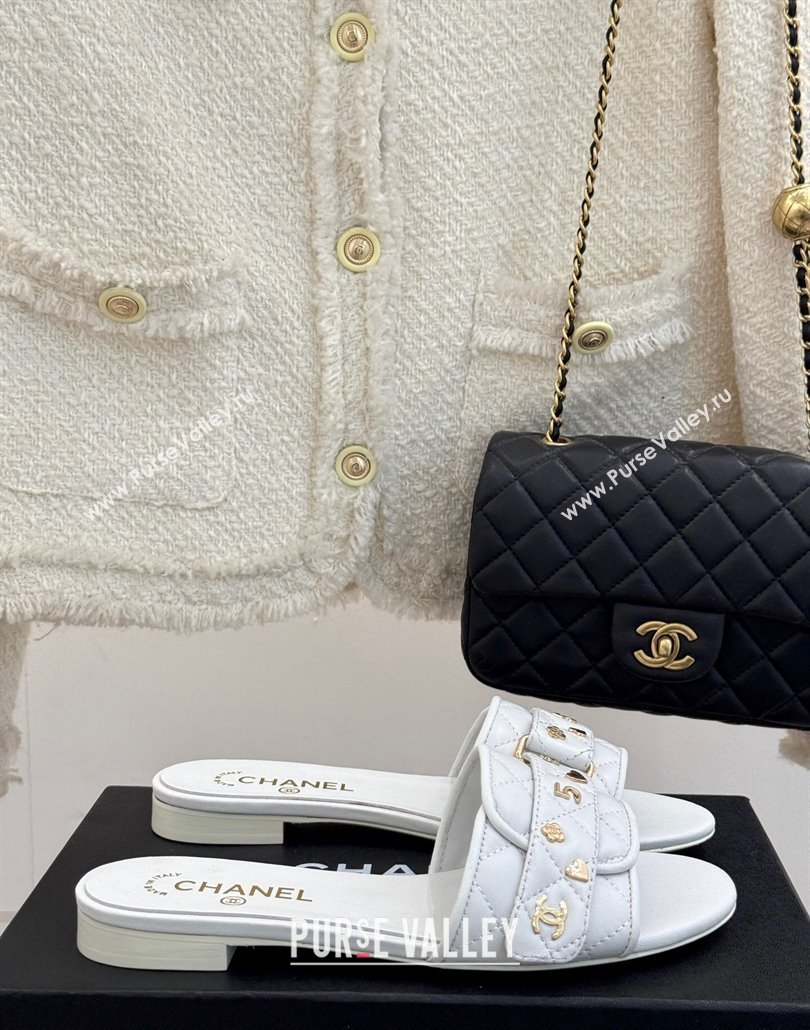 Chanel Quilted Lambskin Flat Slides Sandal with Charm and Buckle White 2025 CH030413 (MD-250304159)