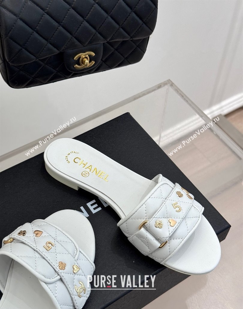 Chanel Quilted Lambskin Flat Slides Sandal with Charm and Buckle White 2025 CH030413 (MD-250304159)