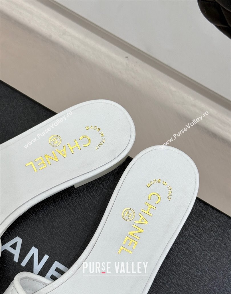 Chanel Quilted Lambskin Flat Slides Sandal with Charm and Buckle White 2025 CH030413 (MD-250304159)
