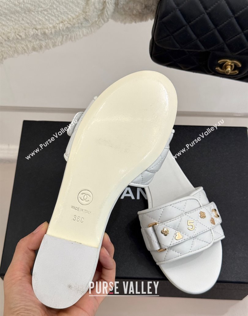 Chanel Quilted Lambskin Flat Slides Sandal with Charm and Buckle White 2025 CH030413 (MD-250304159)