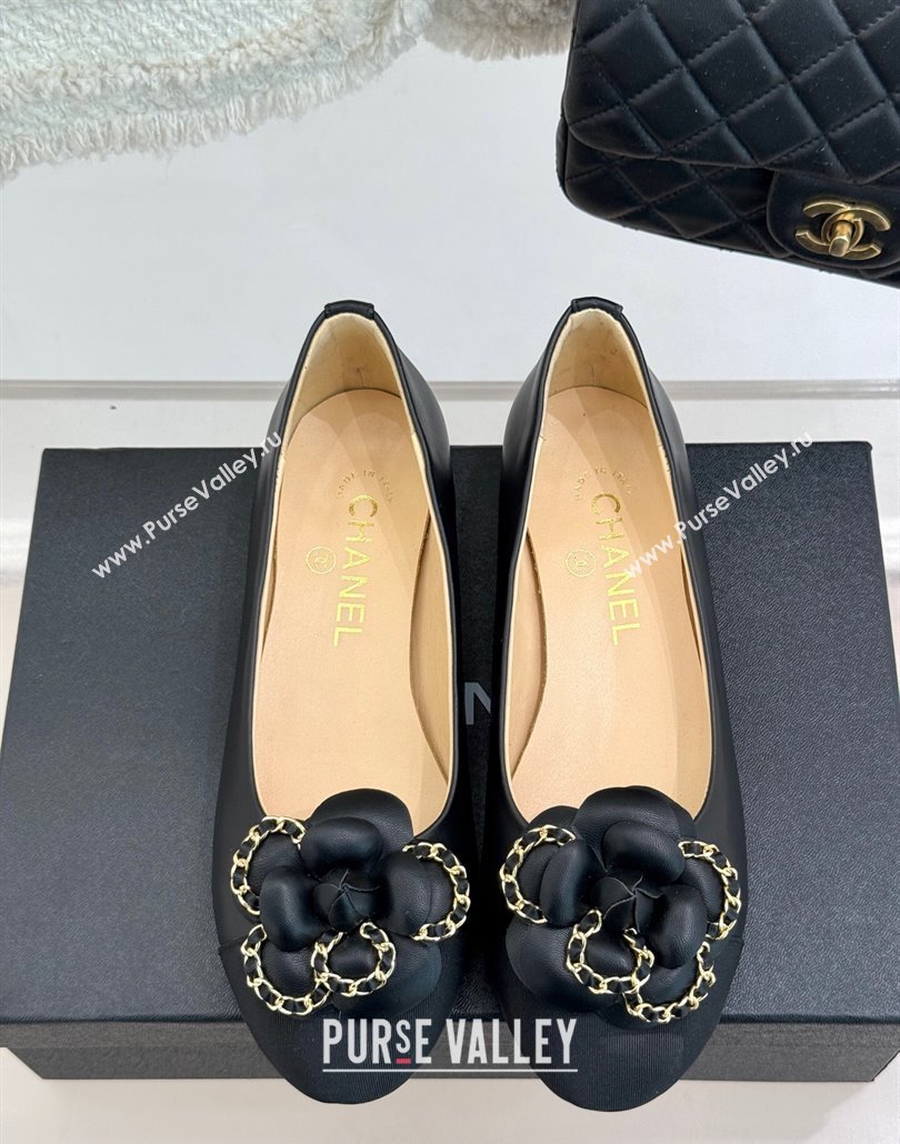 Chanel Lambskin Ballet Flats with Camellia Bloom and Chain Black 2025 CH030306 (MD-250303059)