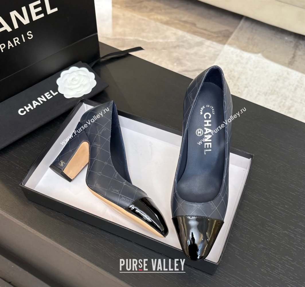 Chanel Printed Quilted Patent Calfskin Leather Pumps 8.5cm Navy Blue 2025 G45509 (MD-250228100)
