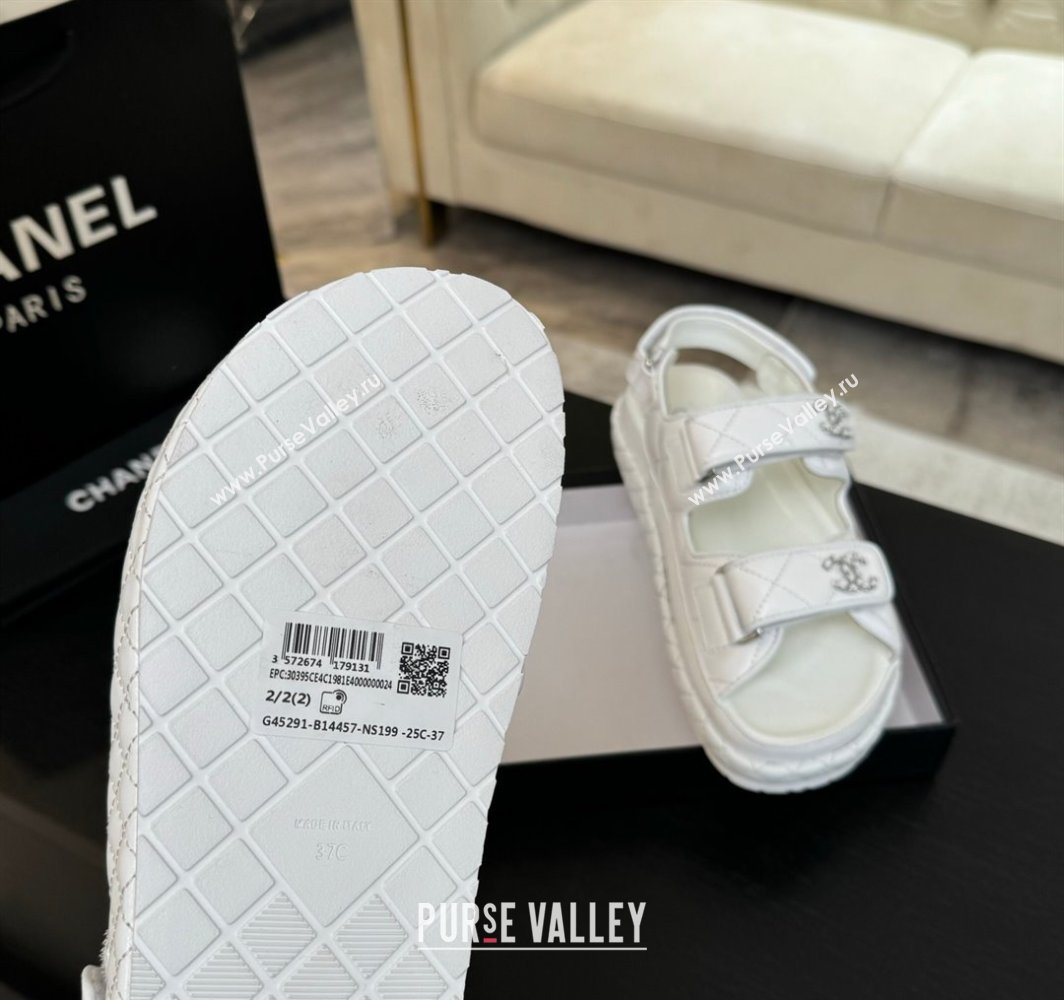 Chanel Quilted Lambskin Strap Flat Sandals with Chain CC White 2025 CH030415 (MD-250304181)