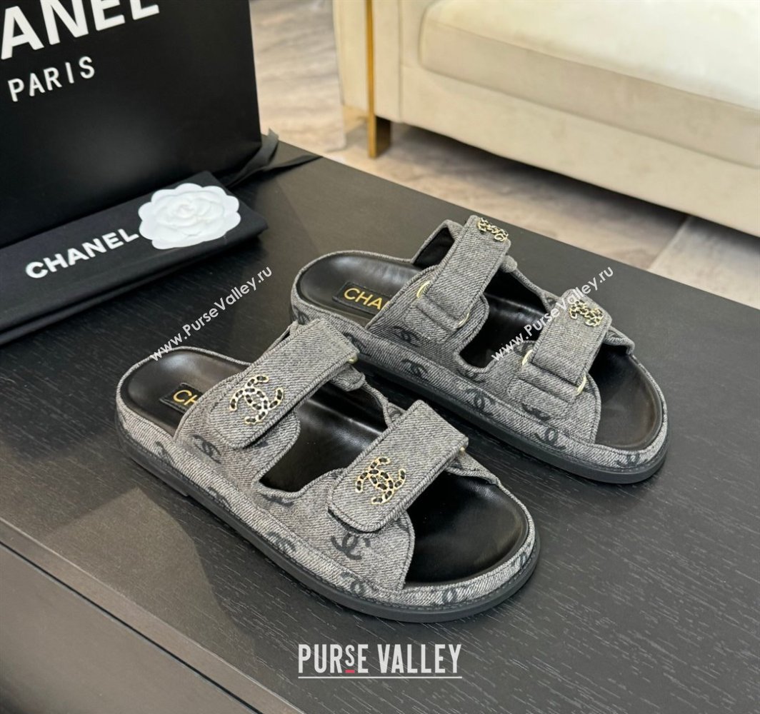 Chanel CC Canvas Strap Flat Slides Sandal with Chain CC Grey 2025 CH030415 (MD-250304185)