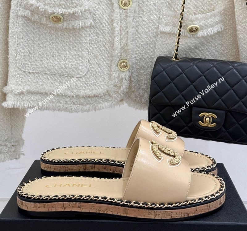 Chanel Calfskin Flat Slides Sandal with Chain CC Beige 2025 CH030403 (MD-250304071)