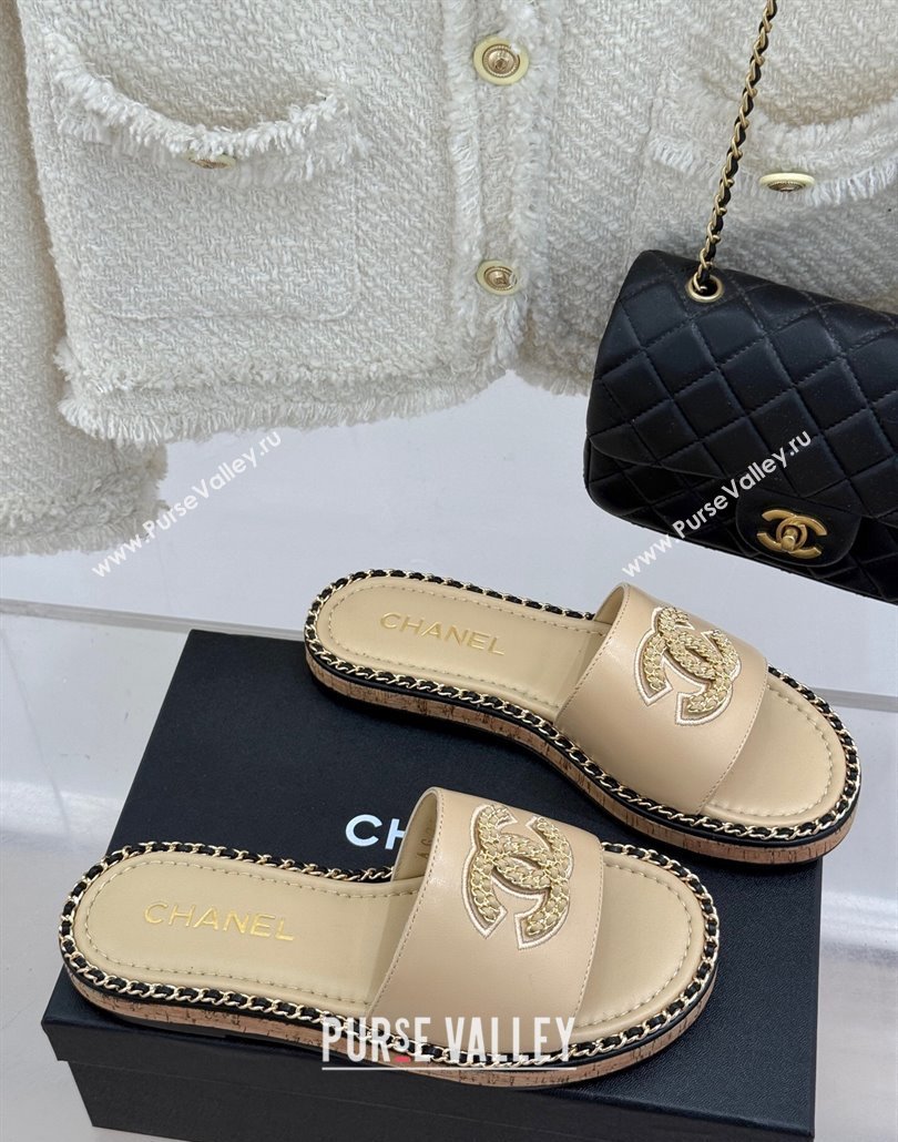 Chanel Calfskin Flat Slides Sandal with Chain CC Beige 2025 CH030403 (MD-250304071)