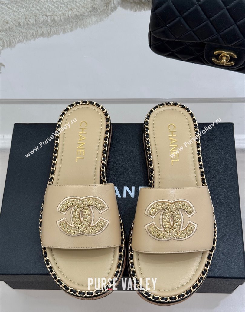 Chanel Calfskin Flat Slides Sandal with Chain CC Beige 2025 CH030403 (MD-250304071)