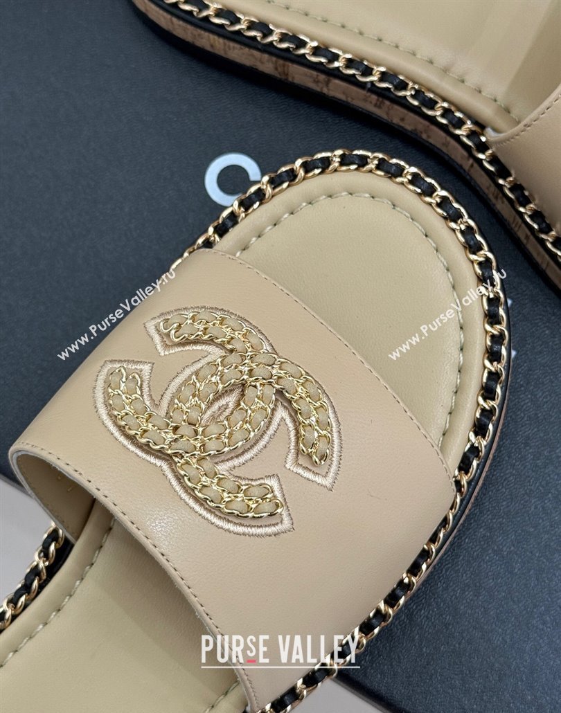 Chanel Calfskin Flat Slides Sandal with Chain CC Beige 2025 CH030403 (MD-250304071)