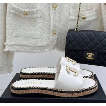 Chanel Calfskin Flat Slides Sandal with Chain CC White 2025 CH030403 (MD-250304072)